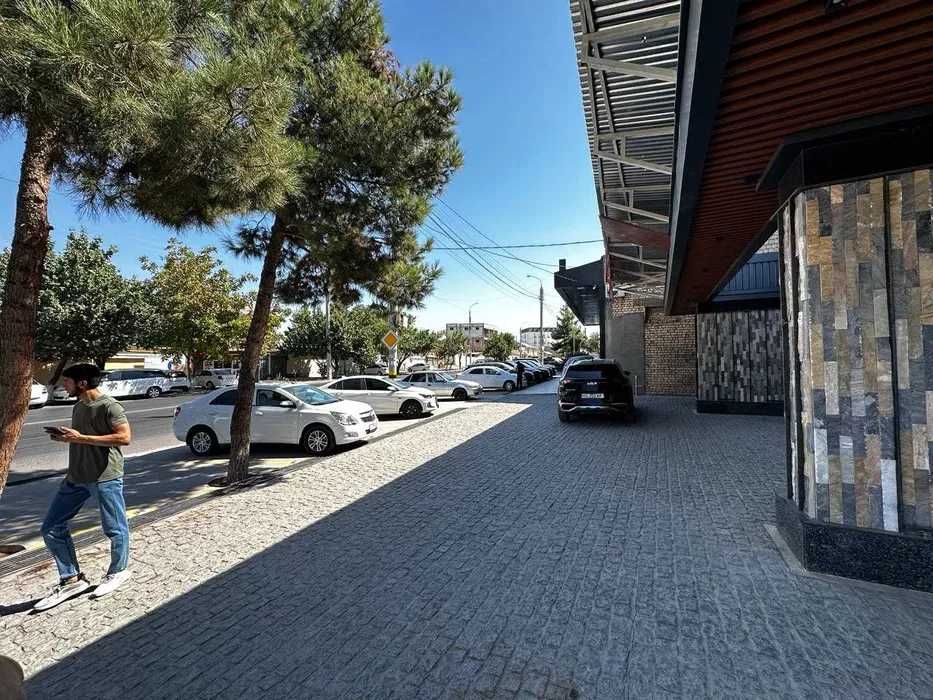 Сдам помещение вдоль дороги под магазин или кафе, ресторан 1-й этаж