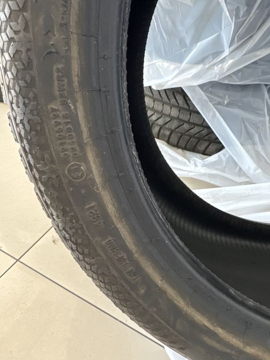 Anvelope 225/45/18 continental iarna decat 2 buc