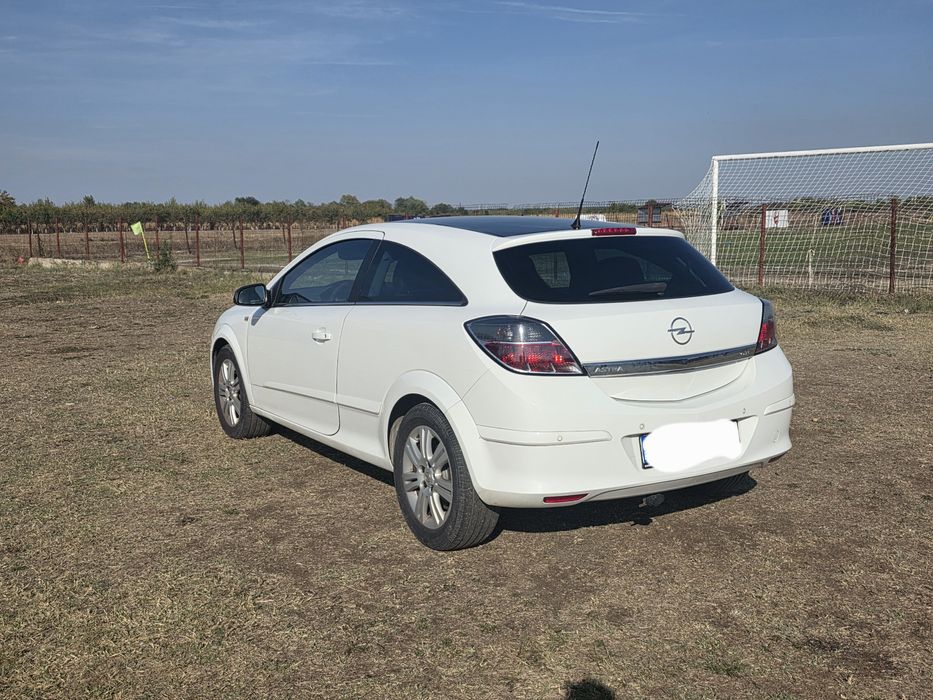 Vand opel astra h gtc 1.6 automat