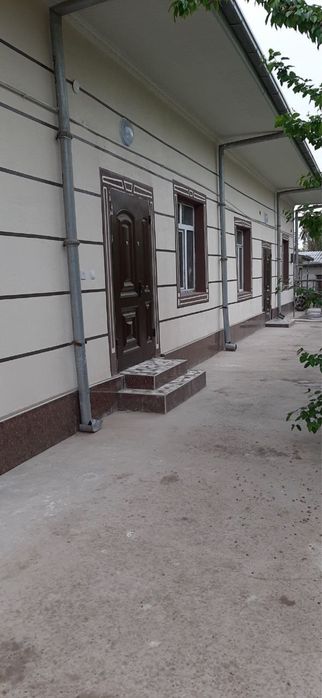 Янгийўлда арзон ҳовли сотилади !