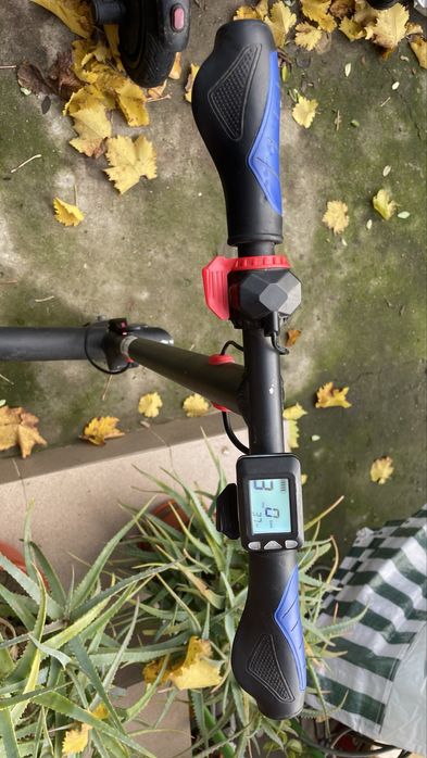 Vand trotineta electrica