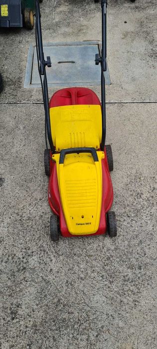 Masina de tuns iarba