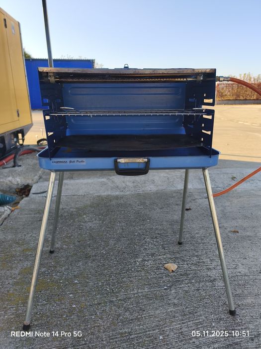 Grătar camping pe gaz