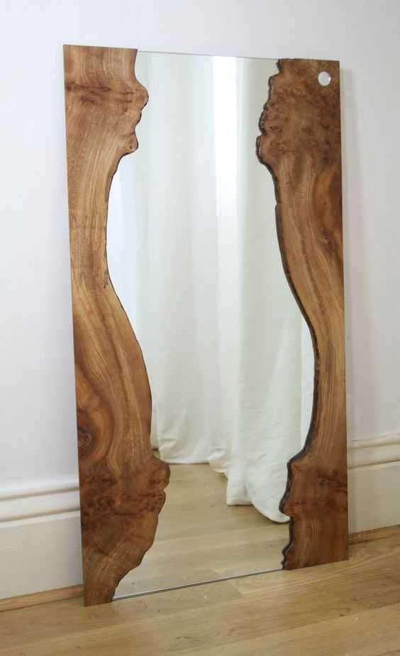 Oglinda rama lemn masiv nuc