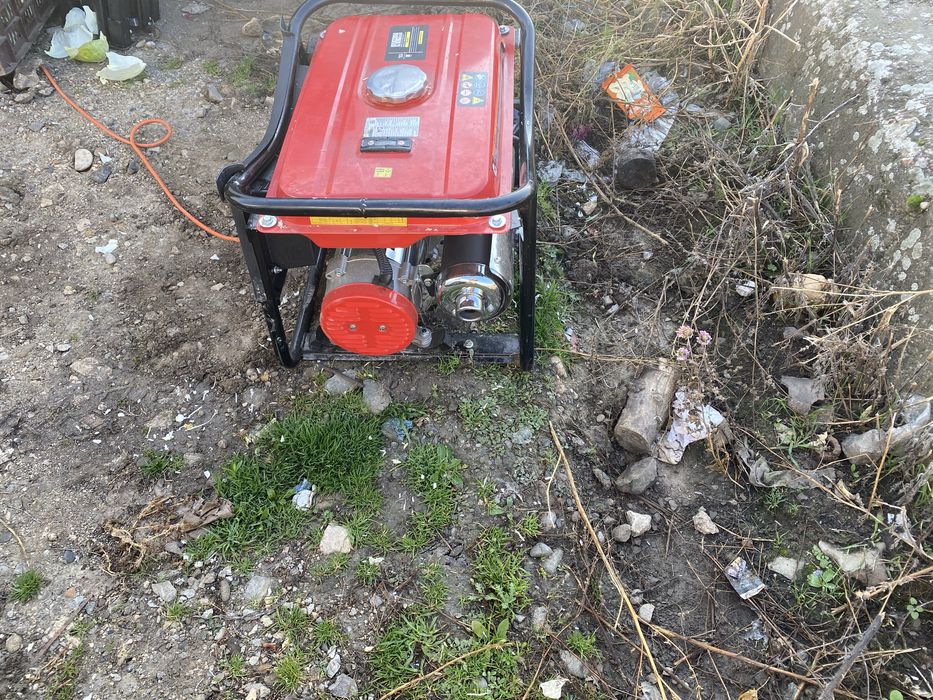 Vand generator curent