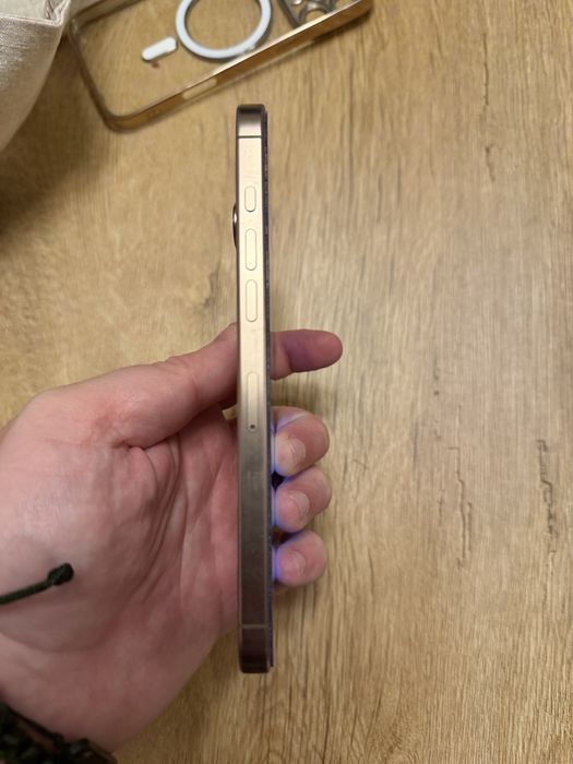 Iphone 16 Pro Max 256 gb Dessert gold