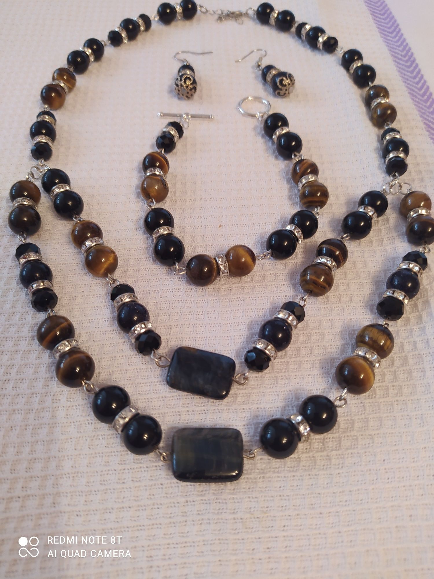 Серьги,браслеты, ожерелье и бусы из натуральных камней