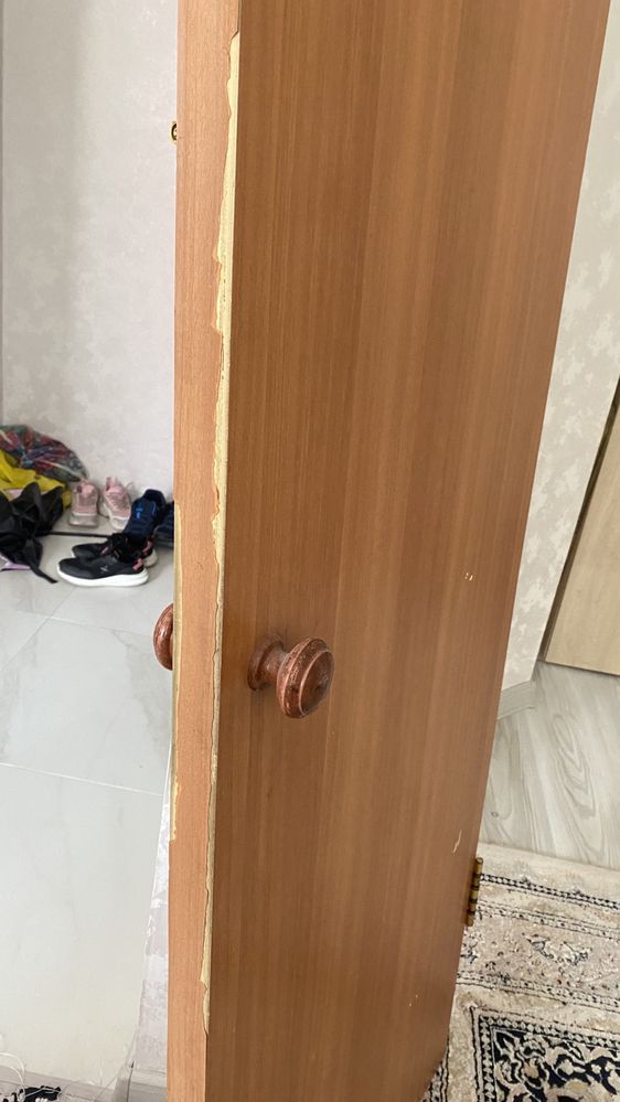 Продам межкомнатный дверь б/у из МДФ