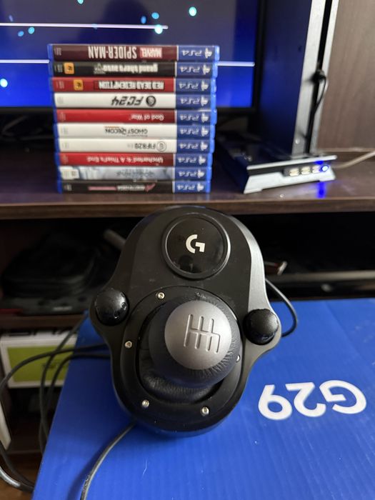 PlayStation 4, Logitech G29, Sony Pulse 3D