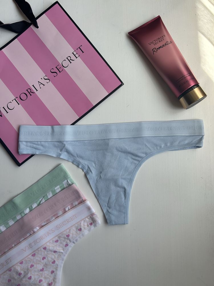 Victoria`s Secret нови оригинални дамски бикини тип прашки M размер