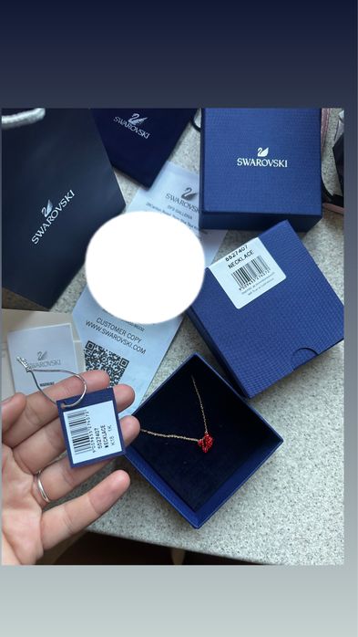 Swarovski - Колие Iconic Swan red
