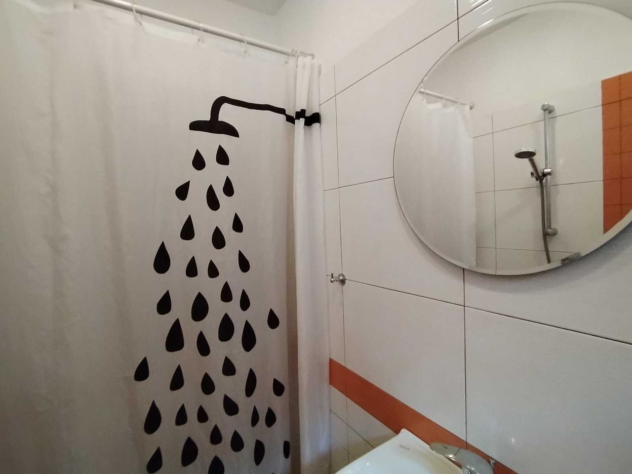 Дава се под наем Двустаен апартамент в София, Център - 65 кв.м за 850 € - Снимка #11