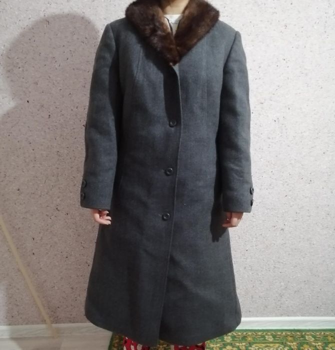 Продам новое советское пальто воротник норка