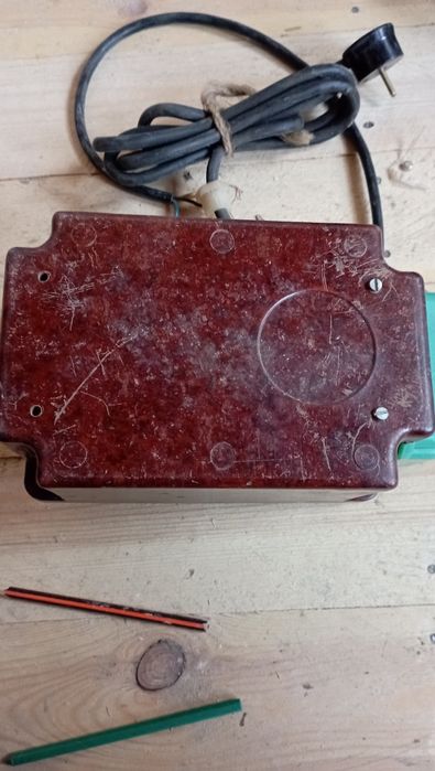 Кондисатор 220 . 380.