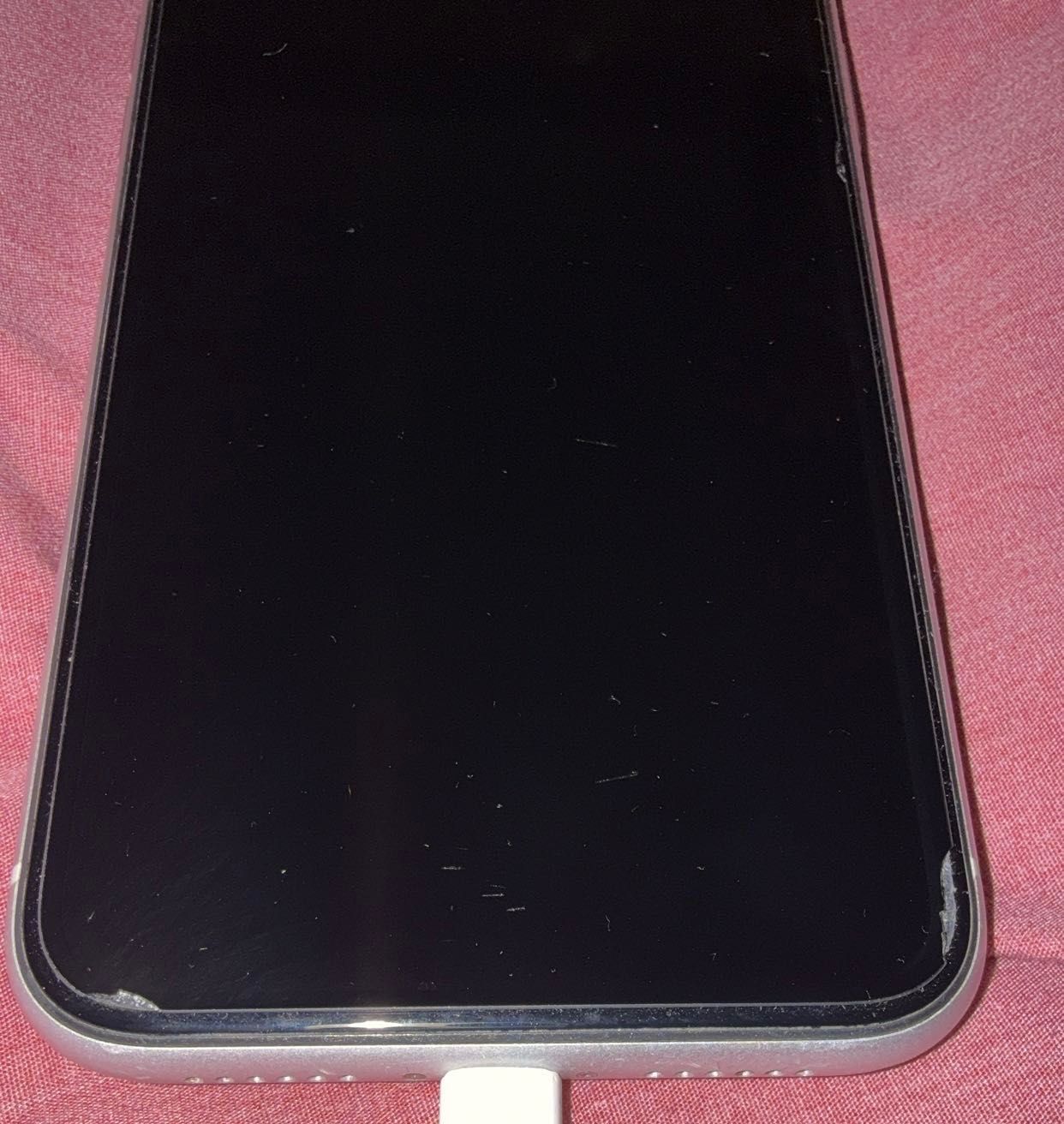 iPhone XR- 64GB 79%
