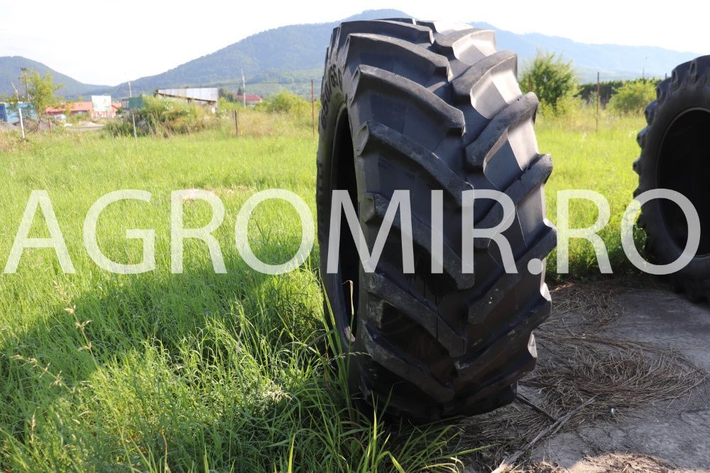 650/65r42 cauciucuri PIRELLI anvelope second hand profil mare LIVRAM