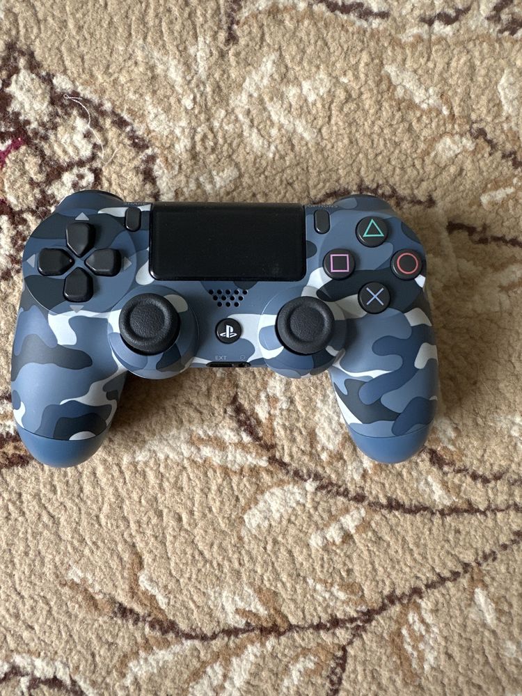 Геймпад на PlayStation 4 оригинал