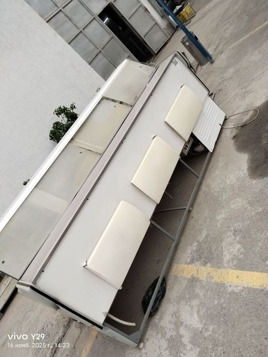 Холодильная витрина