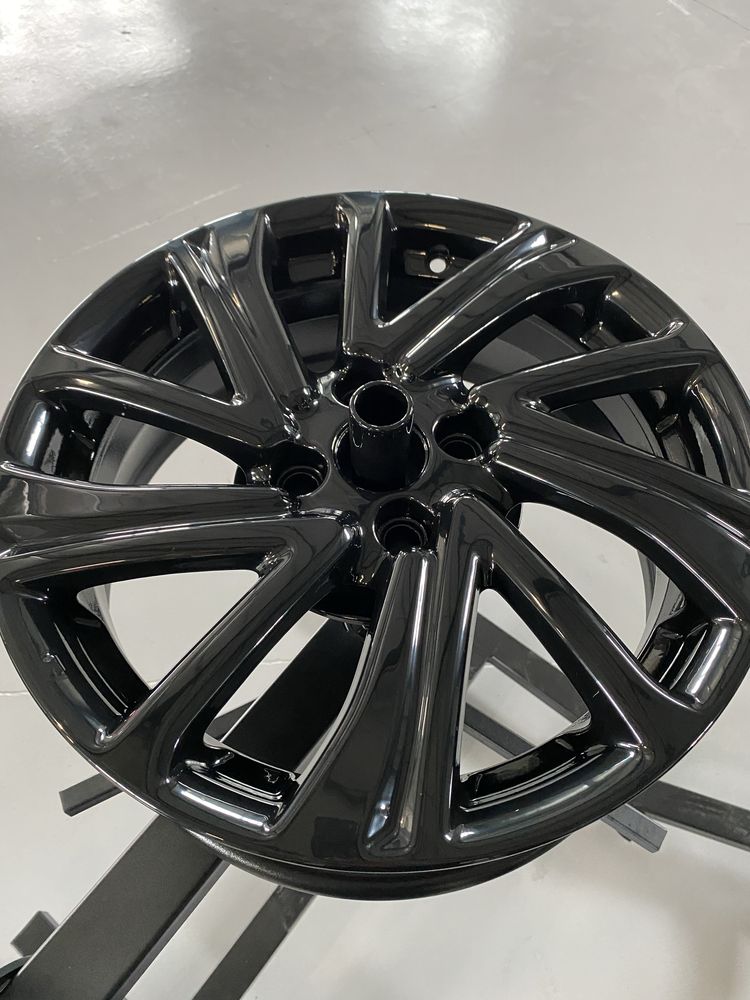 Strunjire jante auto Diamond Cut, vopsire electrostatic, indreptat