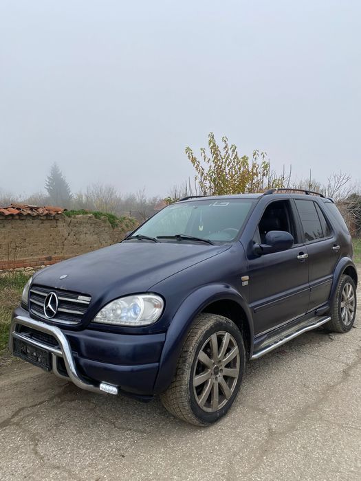 Продава се на части може и цял/ ръчка w163 230.Газ/Бензин 150кс