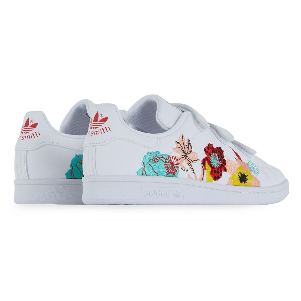 Adidas Stan Smith 41 1/3 с бродирани цветя и лепенки