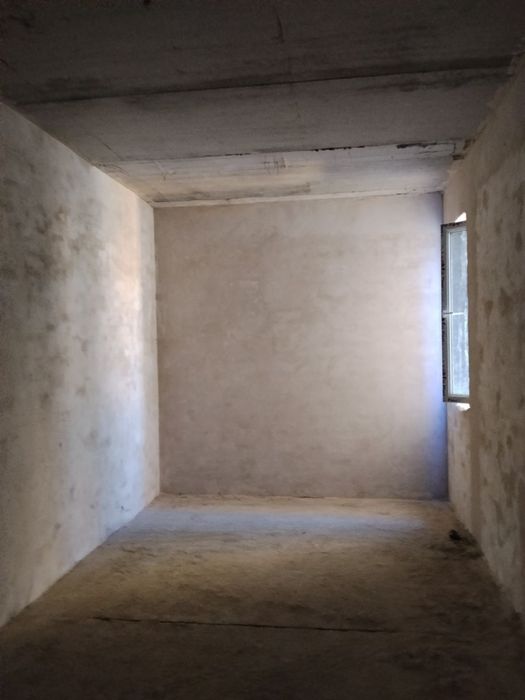 Buxara cityda 1 xonalik korobka sotiladi