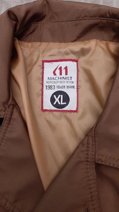 Trenci XL,  damă.