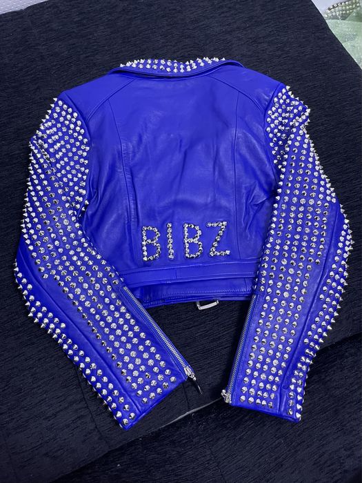 Jacheta din piele cu tinte argintii