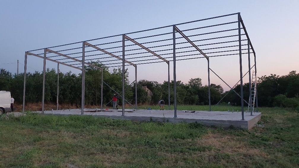 Hala 8x20m structura metalica pe suruburi demontabila cu montaj inclus