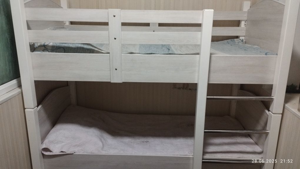 2 этажный кровать