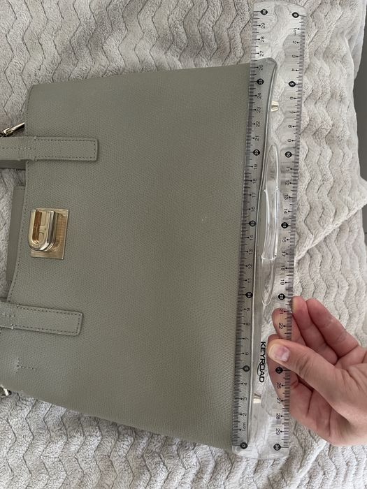 Furla de piele naturala