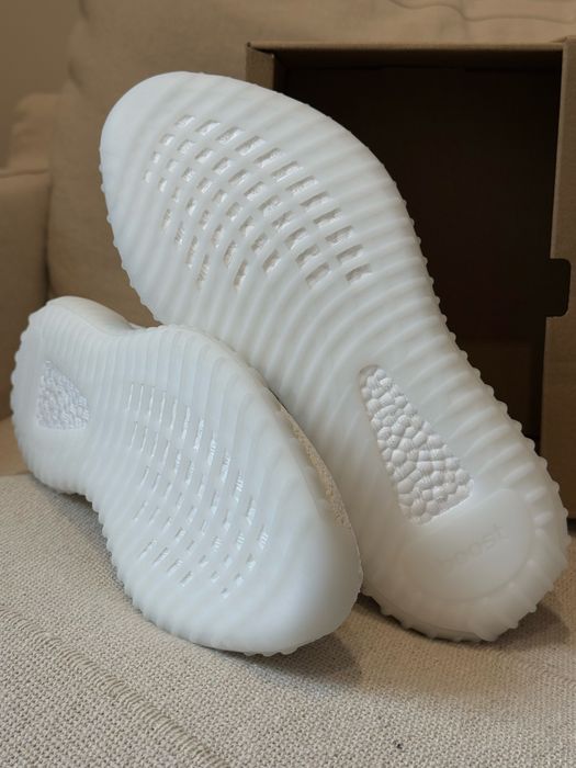 Yeezy 350 Triple White 39/40/42/44