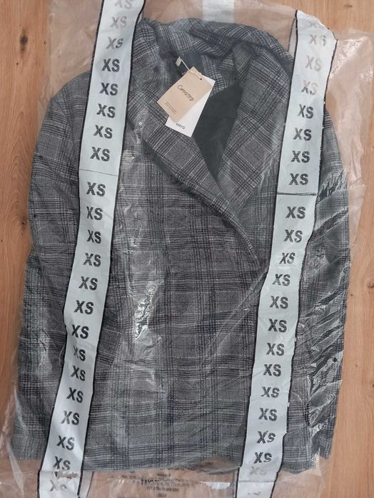 Ново дамско карирано палто MANGO - Committed