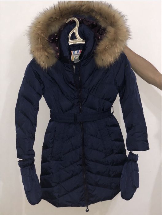 Пуховик - плащ. Натуральный пух. На девочку 6-8 лет. Рост 140