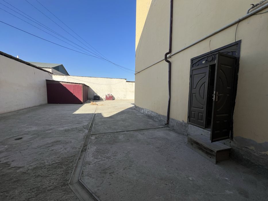 Raysentr 19 yol boyinda arenda dokon 231 kv