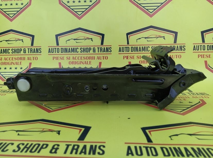 Lot 50 cricuri OE Ford Focus K En-gross 30 ron bucata + TVA