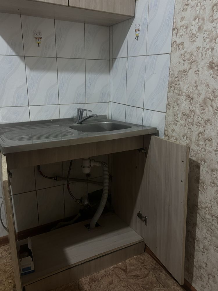 Продаю кухню б/у