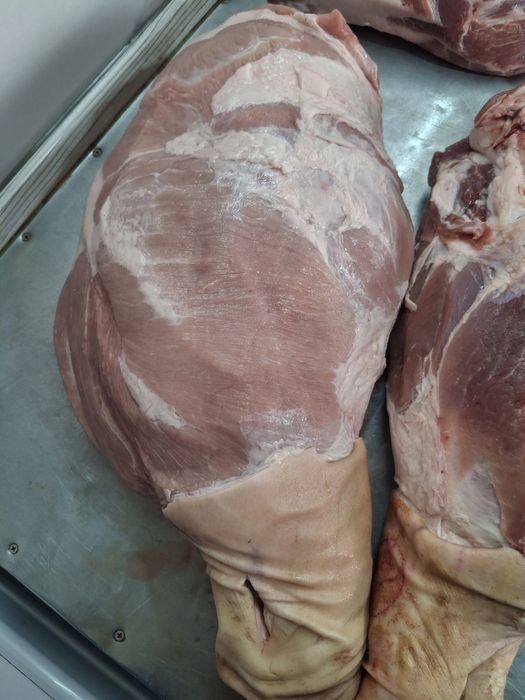 Продам частями свежую свинину