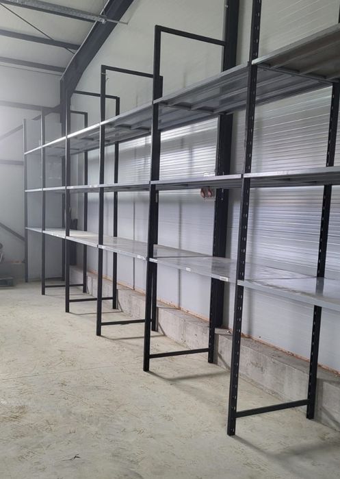 Rafturi metalice depozitare marfa manuala