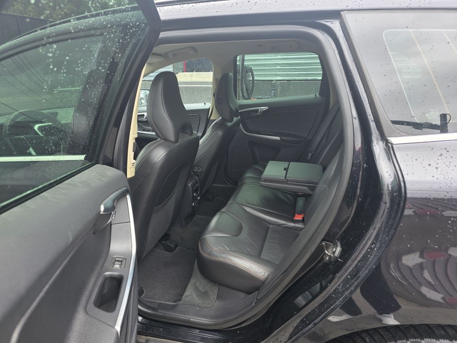 Volvo  XC60 D5 AWD