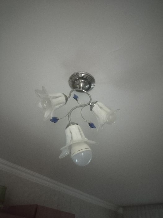 Продаётся раковина люстры