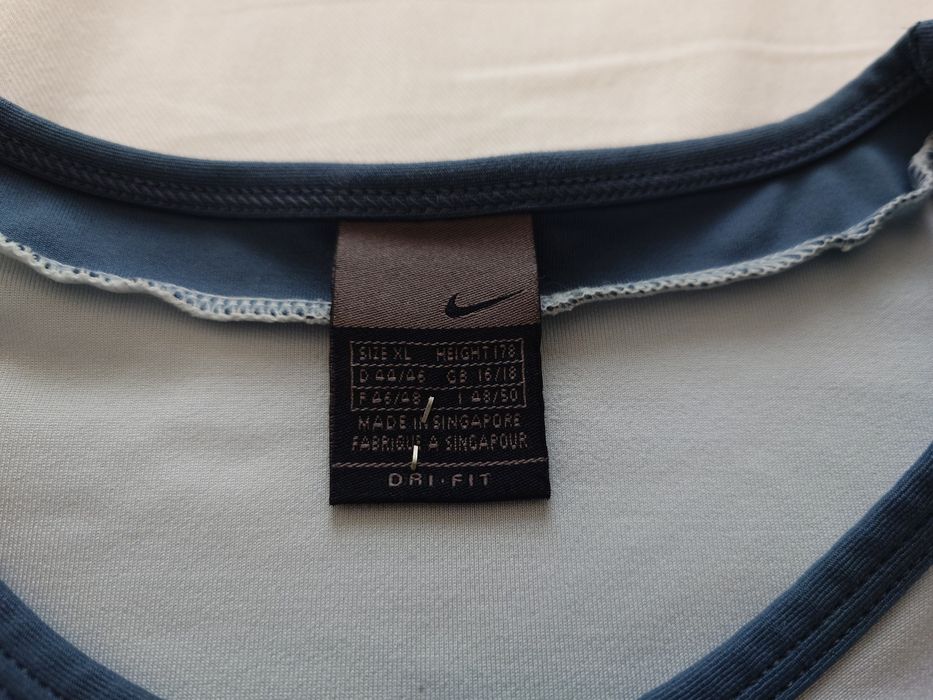 Tricou Nike mărimea M-L
