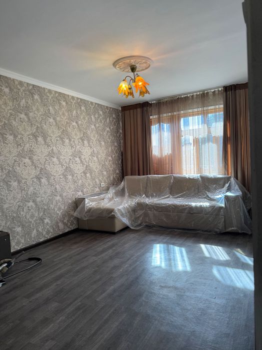 Продается квартира в центре Когана . С ремонтом