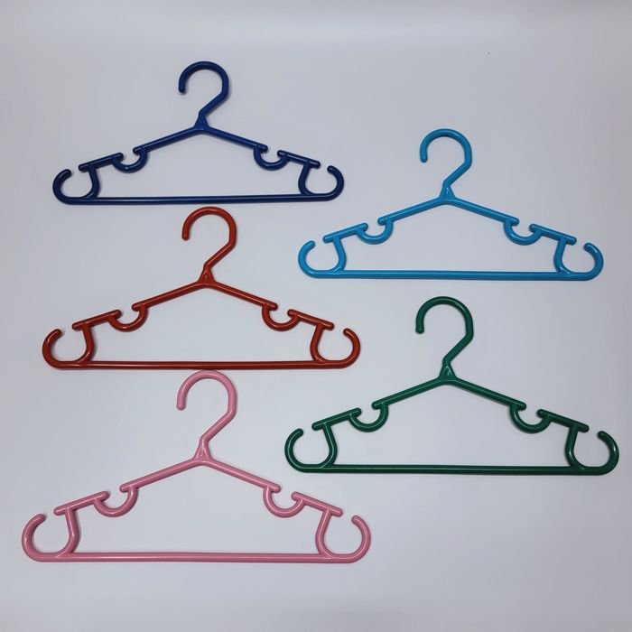 Продам детские вешалки плечики длина 28 см