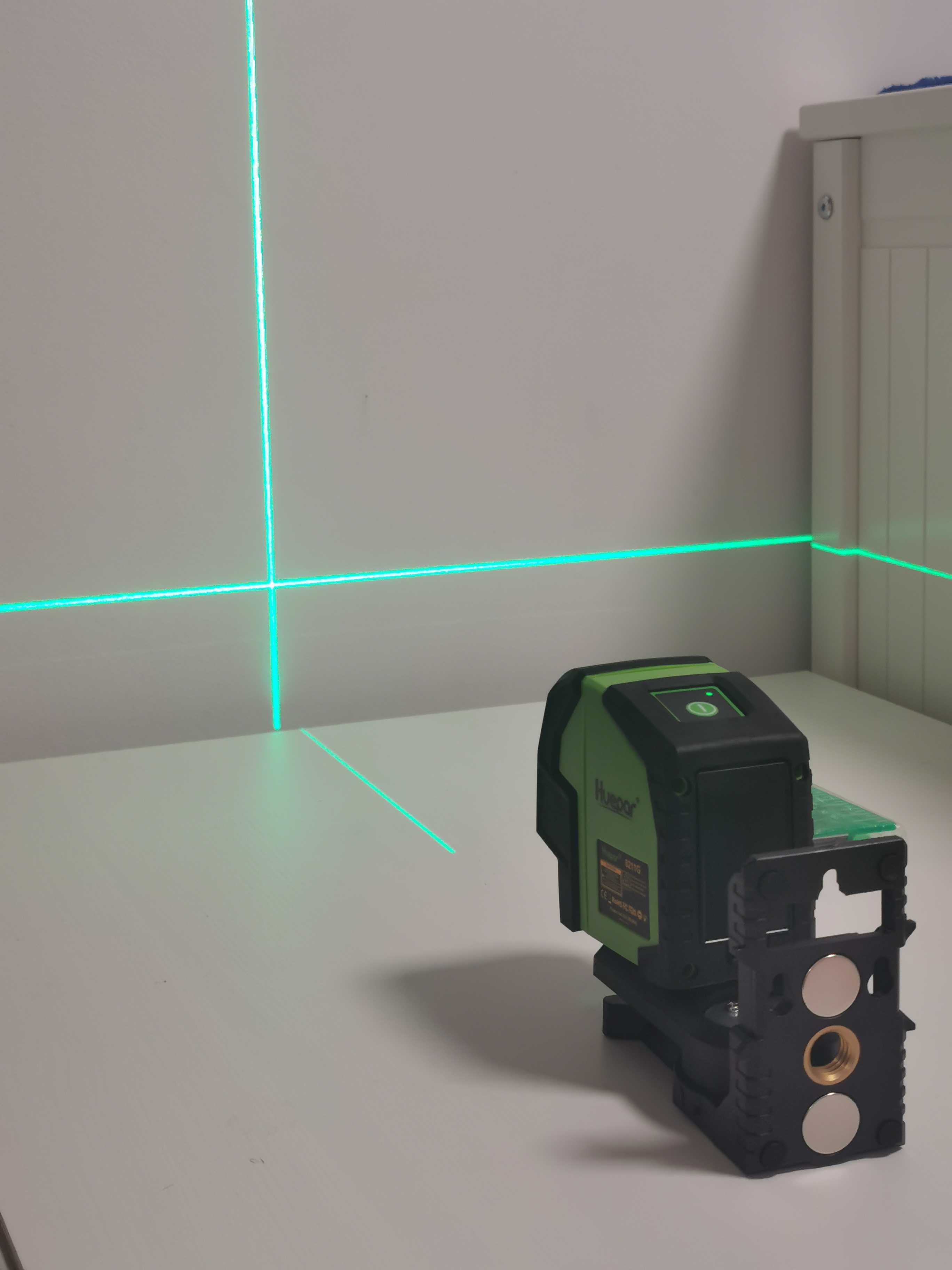 Nivela Laser Huepar 8211G autonivelanta suport magnetic laser verde