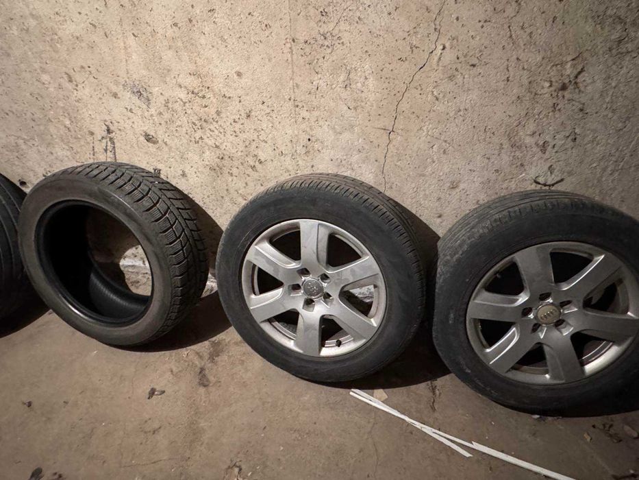 4 зимни 225/55R17 (DOT 2422) + 17” джанти оригинални Audi + 4 летни