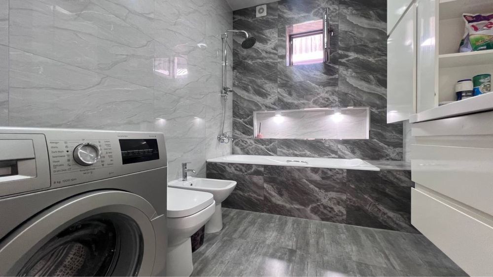 ЕВРО ДОМ в аренду.  Саракулька 6 соток 8 комнат. Упакованная