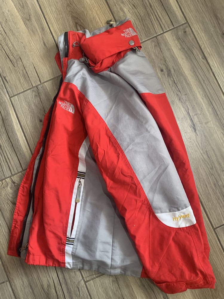 Jacketa The North Face waterproof & HyVent