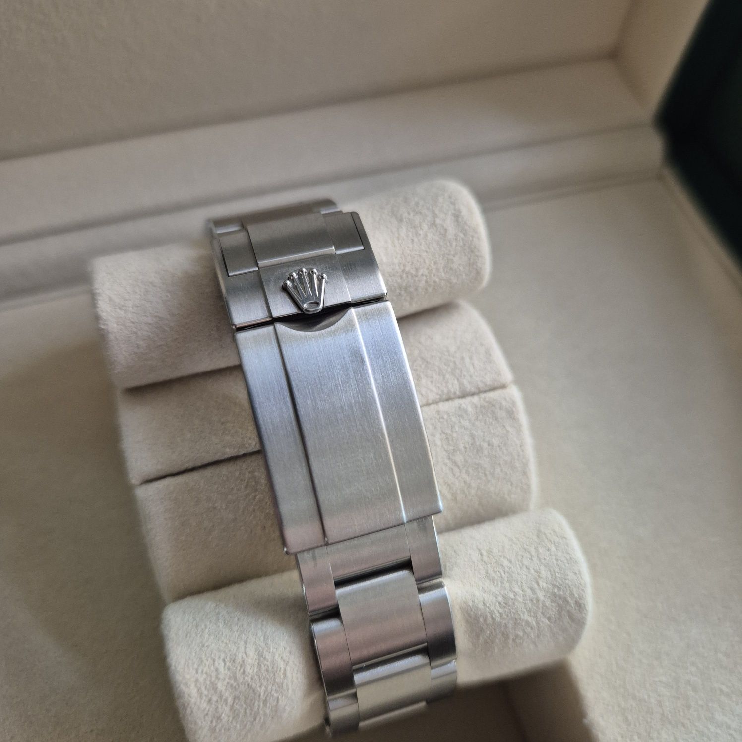 Rolex explorer в идеальном состоянии