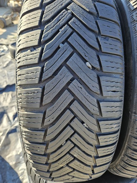 Vând 4 anvelope iarna 205/55/16 205/55r16 MICHELIN
